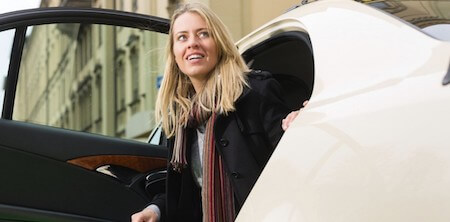 la mesa dentist patient model exiting car